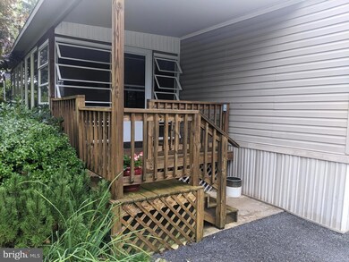 210 Holly Dr, Mount Wolf, PA 17347 - photo 5