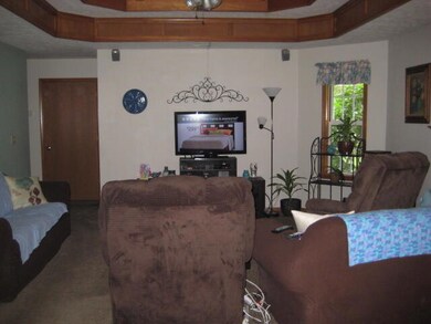 Living room 3