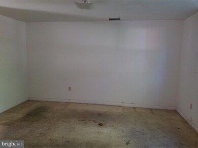 213 Glen Cove Rd, Darby, PA 19023 - photo 7