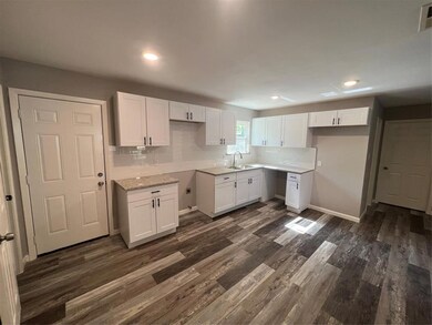 436 Arthur Dr, Hurst, TX 76053 - photo 3