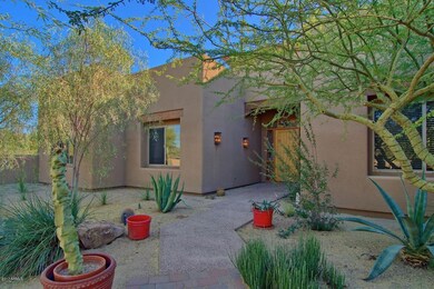 12529 E Silver Spur St-large-006-32-Cour