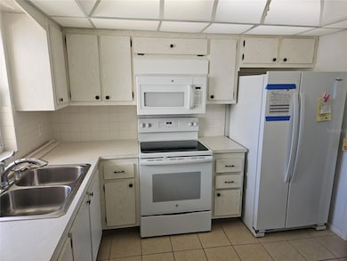 Concord House at Sea Towers unit 304, Saint Petersburg, FL 33708 - photo 3