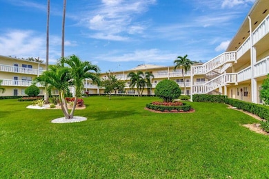 150 Dorset D unit 150, Boca Raton, FL 33434 - photo 2