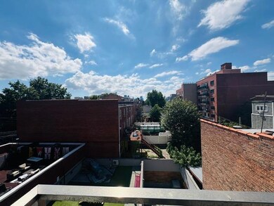 28-20 Astoria Blvd unit 404, Astoria, NY 11102 - photo 2