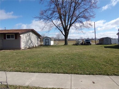 1002 Hackney St, Saint Marys, OH 45885 - photo 4