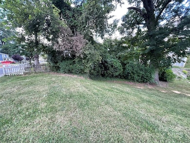 1608 Duckworth Ave, Charlotte, NC 28208 - photo 7