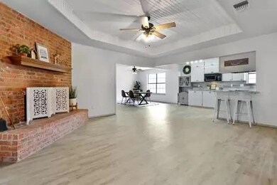 113 Oakridge Dr, Weatherford, TX 76086 - photo 4