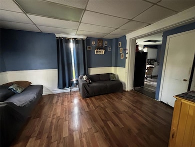 1420 9th St, Des Moines, IA 50314 - photo 4