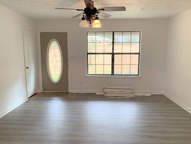 15 Giles Dr, Laurel, MS 39443 - photo 3