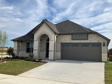 701 Bass Lake Ln, Cleburne, TX 76033 - photo 2