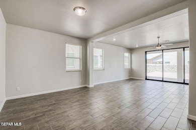 13700 Eccles Rd, El Paso, TX 79928 - photo 7