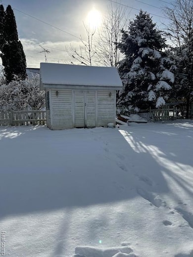 203 W Main St, Mayville, MI 48744 - photo 3