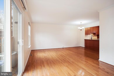 6128 Calico Pool Ln, Burke, VA 22015 - photo 7