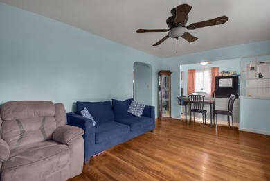 5-web-or-mls-1045-erickson-ave