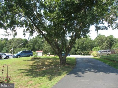 38437 Laurel Ridge Ct, Mechanicsville, MD 20659 - photo 5