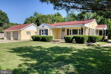 121 E Linden St, Clayton, NJ 08312 - photo 2