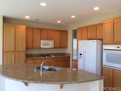 Beautiful large kitchen with new granite counters 