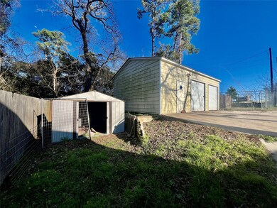 11518 Bogs Rd, Tomball, TX 77375 - photo 3