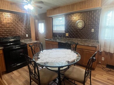 5560 Chestnut Hills Rd pic 18