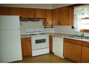 1507 Valley View Dr, Johnson City, TN 37601 - photo 4