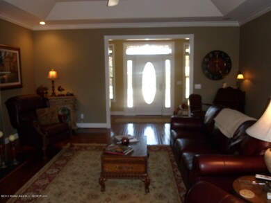 LIVING ROOM FOYER