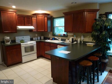 400 Applegate Ct, Linthicum Heights, MD 21090 - photo 3