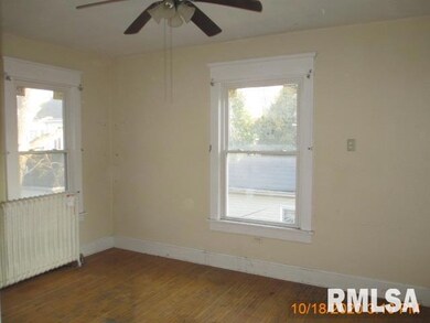 1609 Iowa St, Davenport, IA 52803 - photo 6