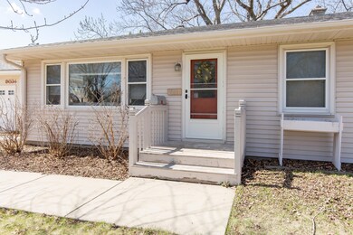 9034 Fremont Ave S, Bloomington, MN 55420 - photo 3