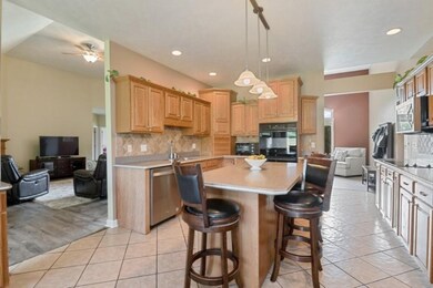 06_9250Livengood_5_Kitchen_LowRes