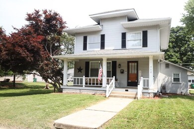 712 E Thompson St, Edinburgh, IN 46124 - photo 2