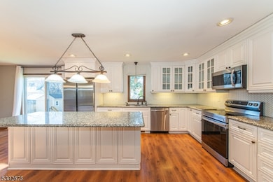 8 Tyler Place, Hewitt, NJ 07421 - photo 6