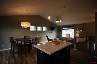 124 Timberwolf Ct, Mankato, MN 56001 - photo 3