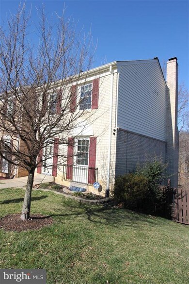 1970 Mayflower Dr, Woodbridge, VA 22192 - photo 2