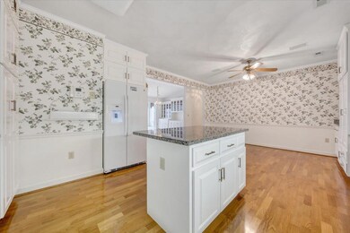 12-MIB04338