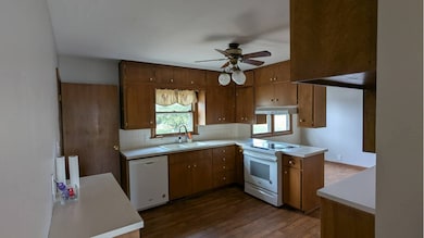 709 Elm St, Mapleton, IA 51034 - photo 3