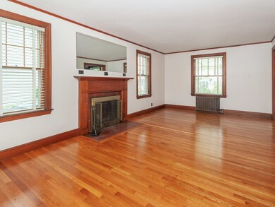 32 Thornton Rd, Waltham, MA 02453 - photo 4