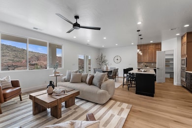 943 E Coyote Crest Dr, Washington, UT 84780 - photo 5