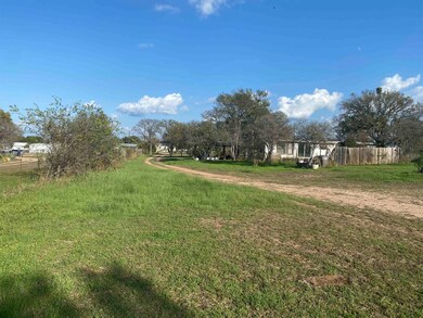 1701 and 1703 Roselea Dr, Buchanan Dam, TX 78609 - photo 4