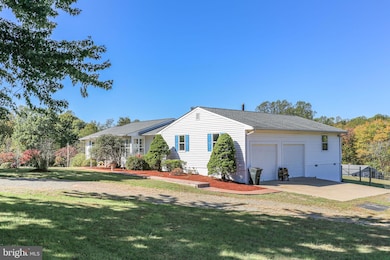 13206 Golden Dr, Sumerduck, VA 22742 - photo 6