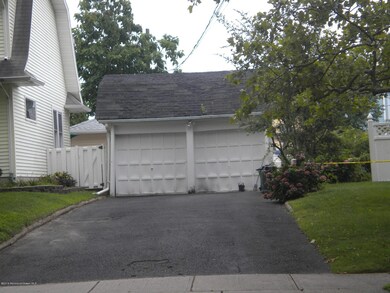 Lynch Garage