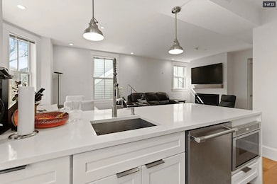 447 W 4th St unit 2, Boston, MA 02127 - photo 6