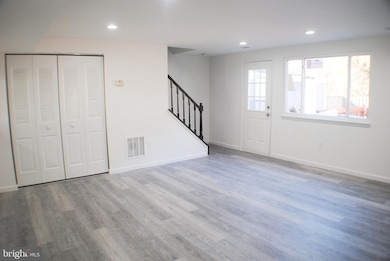 10597 Delfield Ct, Laurel, MD 20723 - photo 7