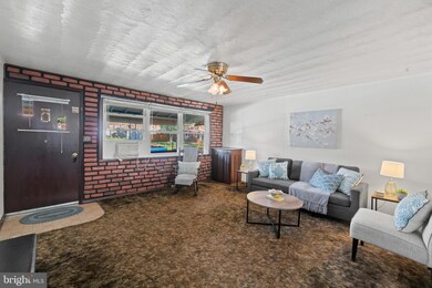 4463 Norfen Rd, Halethorpe, MD 21227 - photo 5