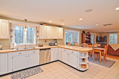 94 Windsor Ave, Acton, MA 01720 - photo 7