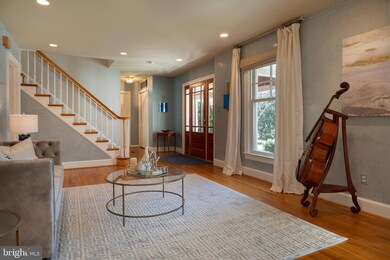 8705 Eaglebrook Ct, Alexandria, VA 22308 - photo 6