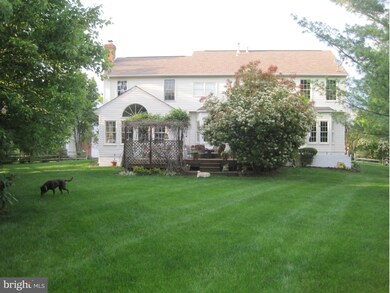 6206 Point Cir, Centreville, VA 20120 - photo 2