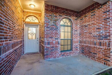 330 Carlisle Dr, Weatherford, TX 76085 - photo 3