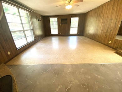 14662 Brooks Rd, Conroe, TX 77302 - photo 2