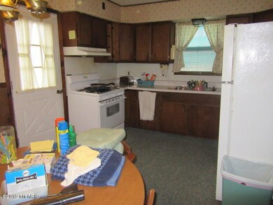 7574 Kitchen 1