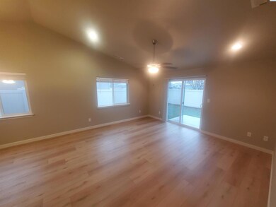 2129 W 23rd Ave, Kennewick, WA 99337 - photo 5